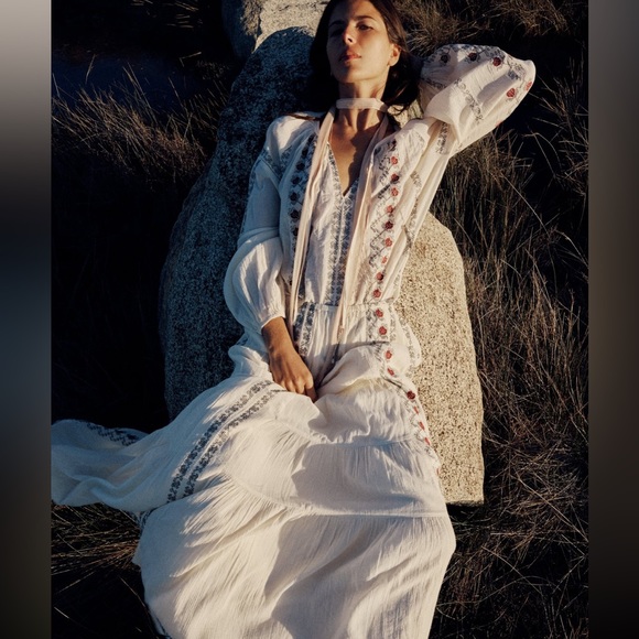 Zara embroidered voluminous blouse - Picture 5 of 9